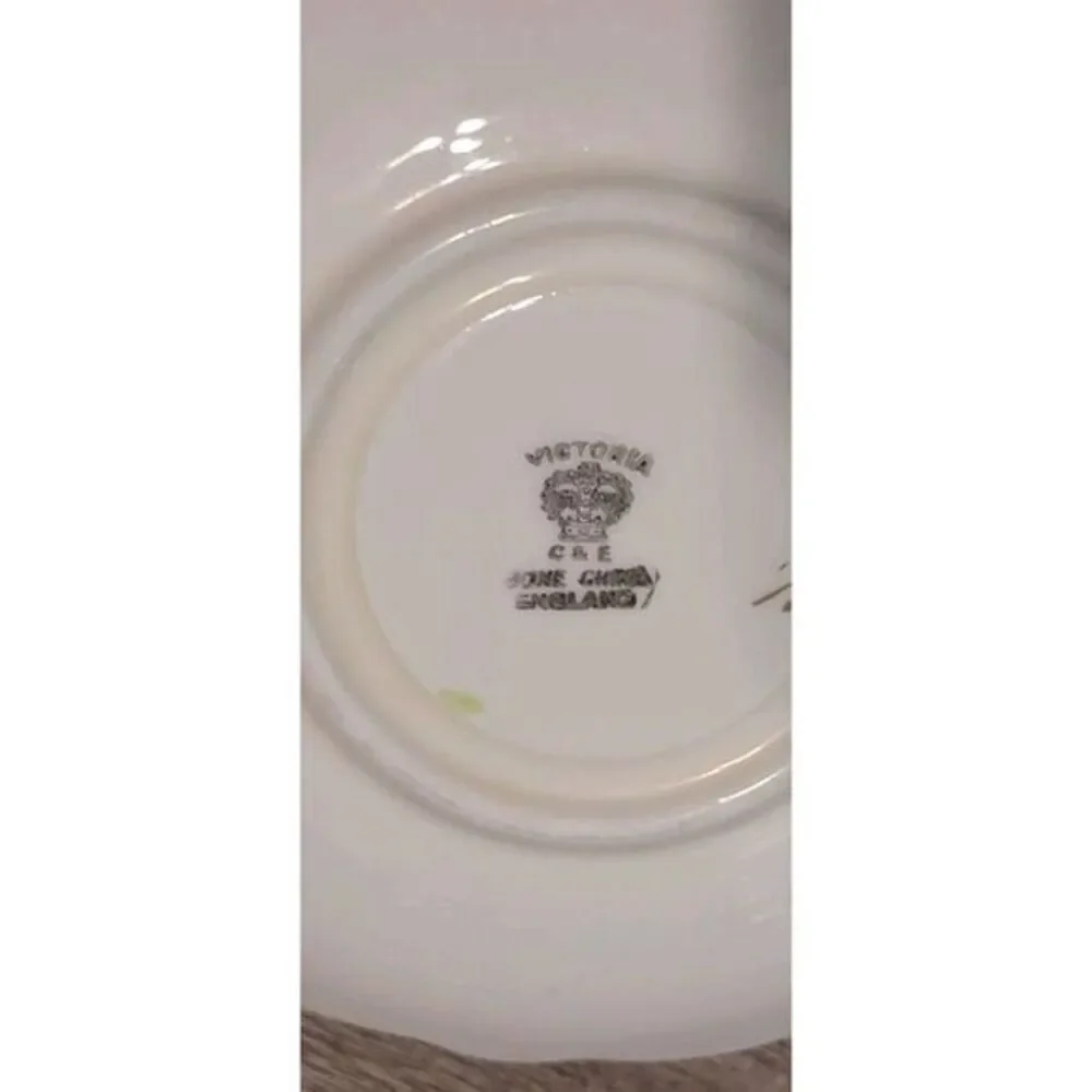 Victoria C‎ & E Bone China Saucer